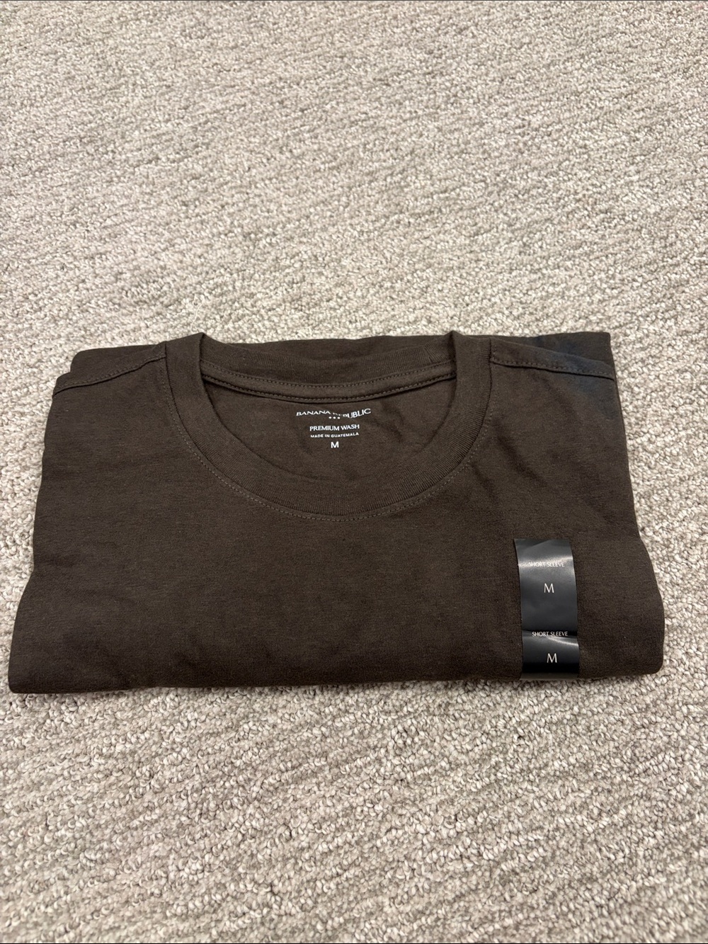 BANANA REPUBLIC FACTORY Men's Standard-Fit Premium Wash Crew-Neck T-Shirt Size M